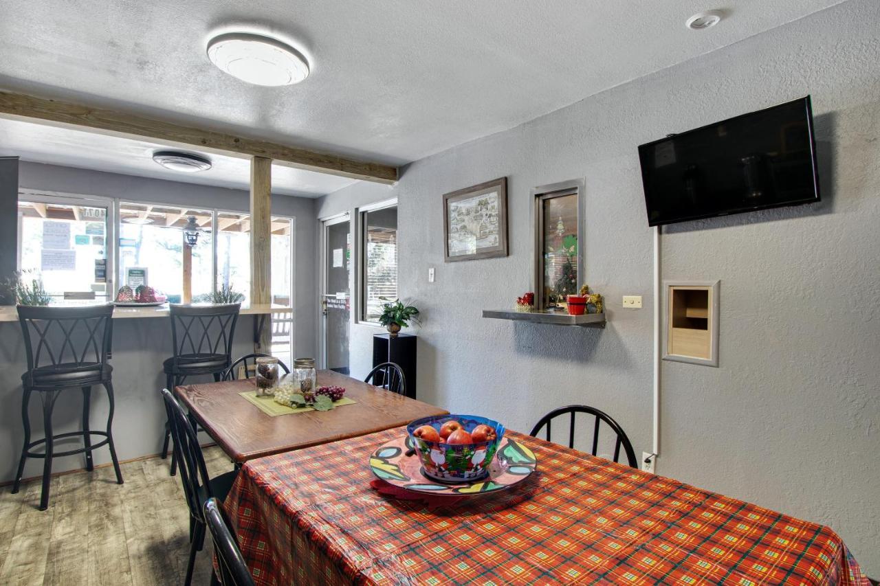 Capital O Hotel Richmond Hill/Savannah Area I-95 ภายนอก รูปภาพ