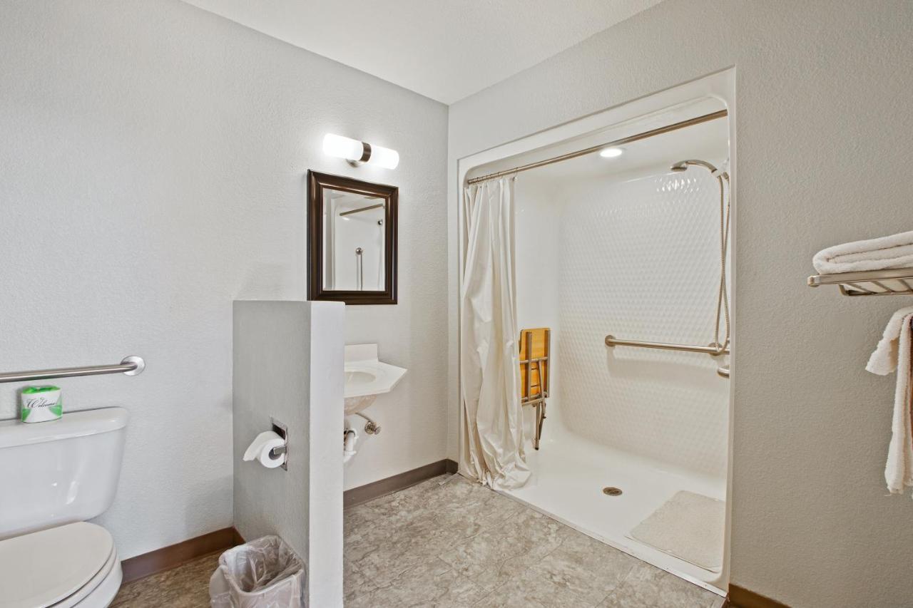 Capital O Hotel Richmond Hill/Savannah Area I-95 ภายนอก รูปภาพ