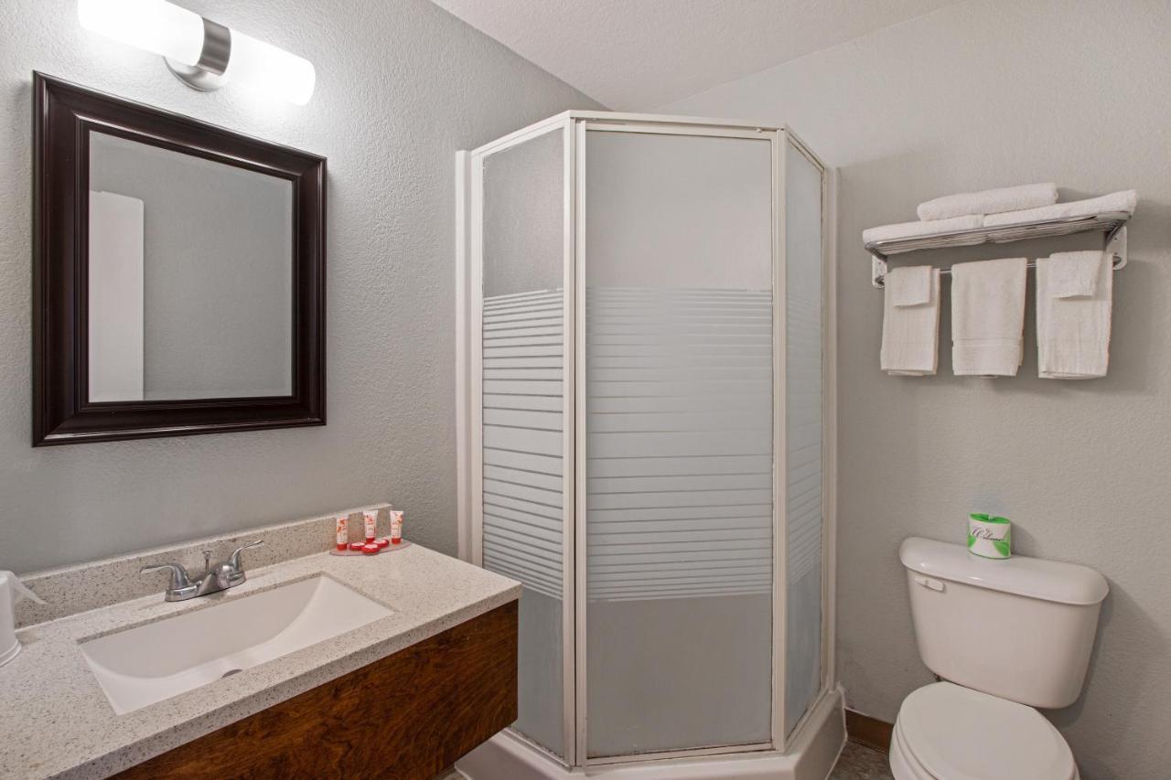 Capital O Hotel Richmond Hill/Savannah Area I-95 ภายนอก รูปภาพ