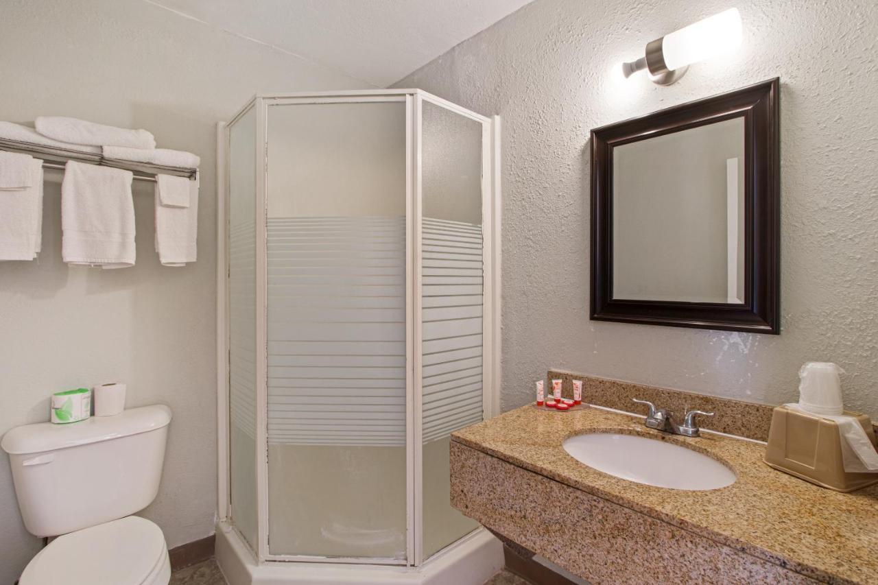 Capital O Hotel Richmond Hill/Savannah Area I-95 ภายนอก รูปภาพ